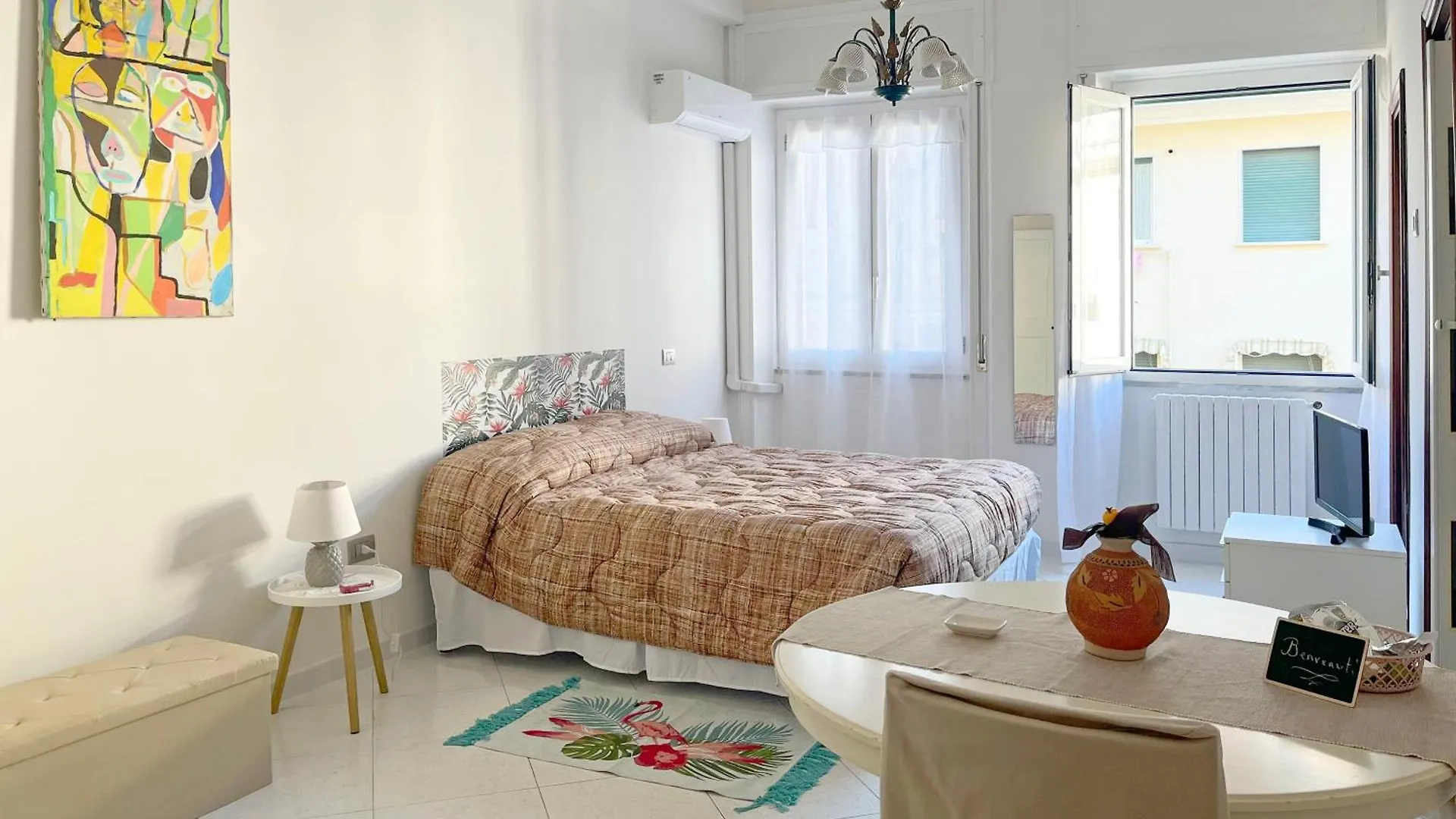 Biagina Rooms Nápoly 0*,